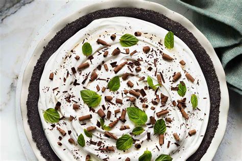 fresh-mint-chocolate-pie-southern-living image