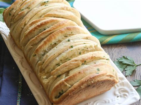 garlic-and-herb-loaded-pull-apart-bread-honest image