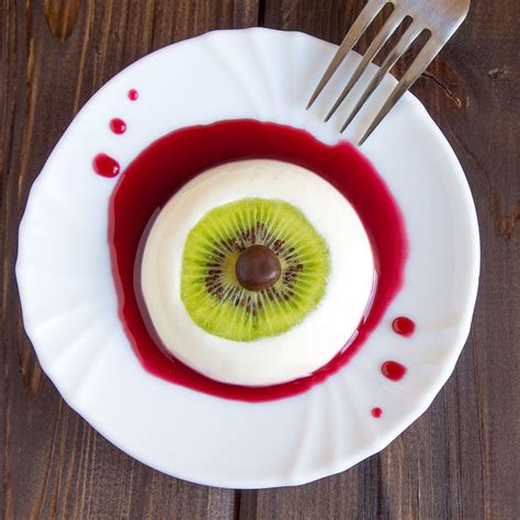 halloween-eyeball-recipes-that-arent-peeled-grapes image