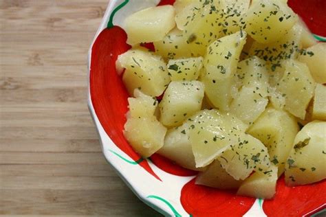 moroccan-potato-salad-marocmama image