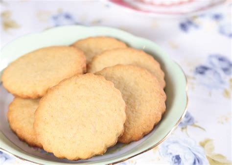 sweet-biscuits-soetkoekies-clover-corporate image