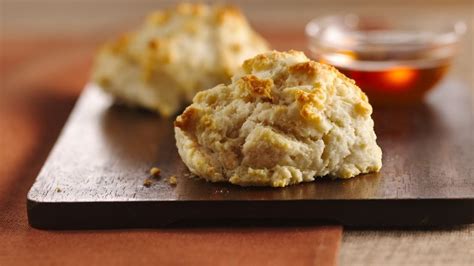 baking-powder-biscuits-recipe-bettycrockercom image
