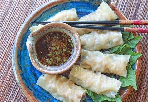 steamed-vietnamese-rolls-recipe-asian-caucasian image