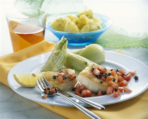 cod-with-fennel-and-potatoes-recipe-eat-smarter-usa image