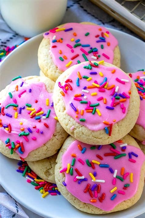 soft-frosted-sugar-cookies-better-than-lofthouse image