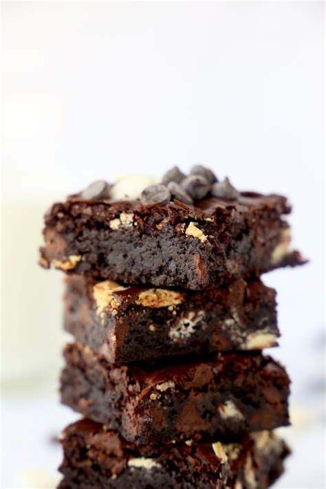 black-white-fudge-brownies-joy-oliver image