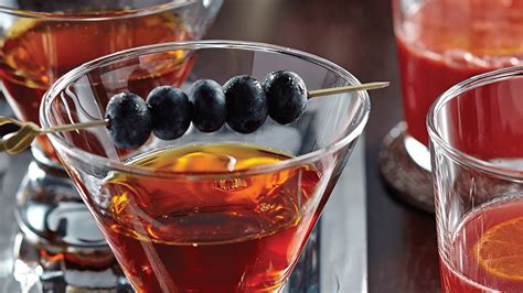 blueberry-tea-martini-foodland image