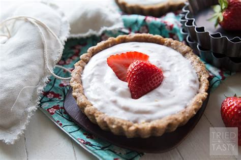 5-ingredient-no-bake-strawberry-tart-tried-and-tasty image