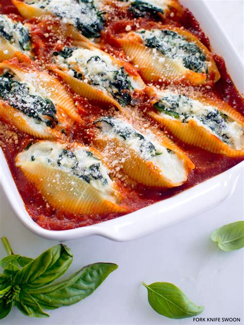 spinach-and-ricotta-stuffed-shells-fork-knife-swoon image