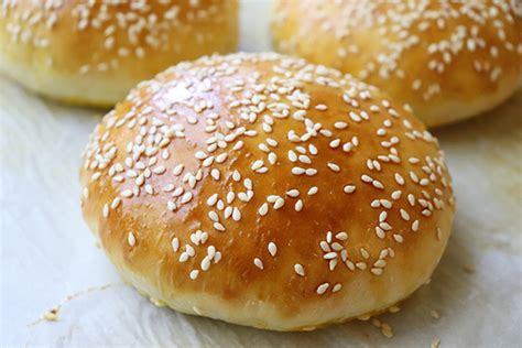 quick-easy-sesame-seed-hamburger-buns image
