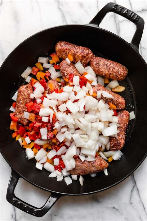italian-sausage-and-peppers-pasta-ingredients-plays image
