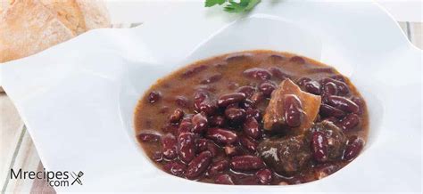 smoked-ham-hocks-and-black-bean-soup-recipe-masterbuilt image