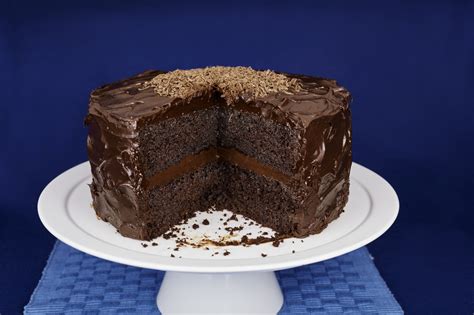 chocolate-fudge-cake-nestl image