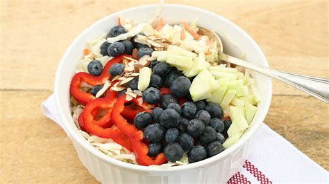 red-white-and-blueberry-coleslaw-foodlioncom image