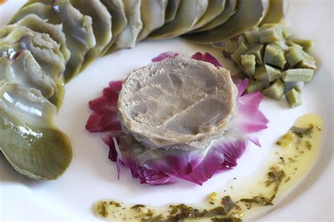 steamed-artichokes-with-garlic-butter-cook-with-kushi image