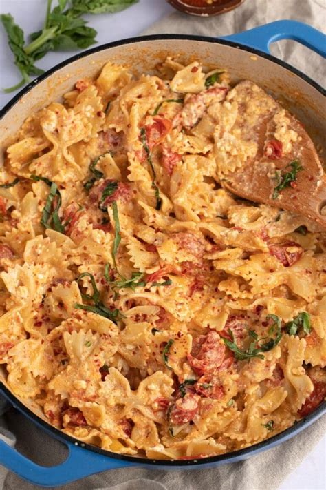 tiktok-feta-pasta-easy-recipe-insanely-good image