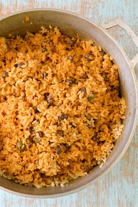 puerto-rican-rice-arroz-con-gandules-kitchen-gidget image