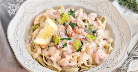 creamy-crawfish-pasta-recipe-louisiana-travel image