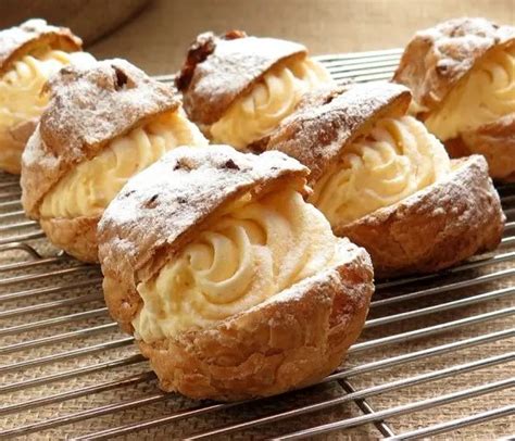 italian-custard-cream-puffs-bigne-alla-crema image
