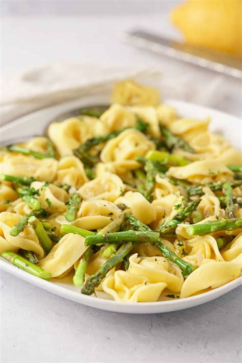 tortellini-with-asparagus-and-lemon image