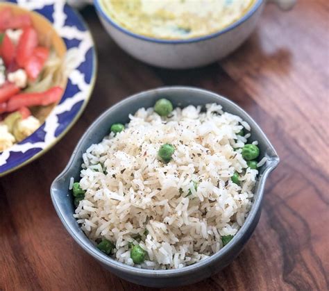 herbed-buttered-rice-recipe-with-green-peas image