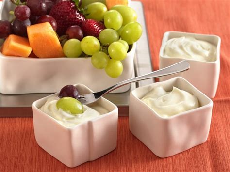 5-minute-creamy-fruit-dip-recipe-mojosavingscom image