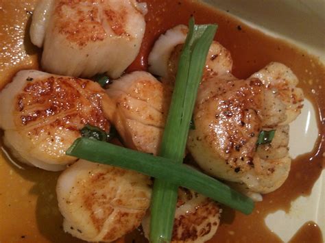 deliciously-divine-seared-scallops-with-soy-ginger-sauce image