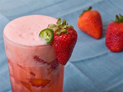 spicy-strawberry-jalapeo-lemonade-recipe-serious image