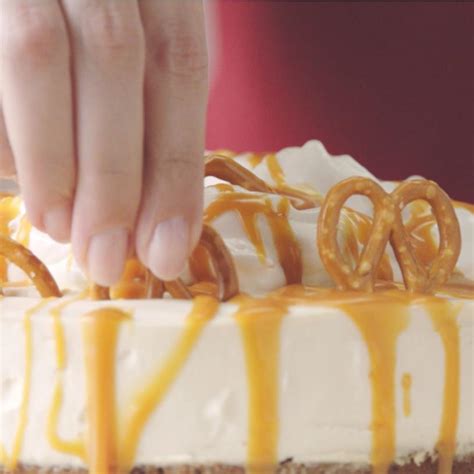 quick-no-bake-cheesecake-recipe-with-baileys-baileys-us image