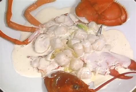 lobster-in-vanilla-sauce-cuisine-techniques-great-chefs image