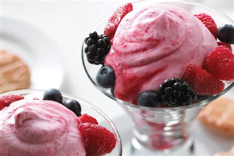 raspberry-cream-with-berries-canadian-goodness image