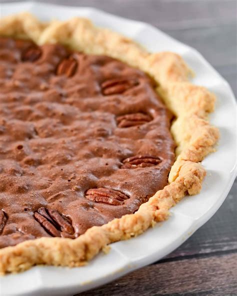 chocolate-pecan-pie-easy-delicious-lil-luna image