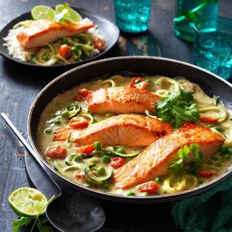 green-thai-curry-salmon-recipe-myfoodbook image