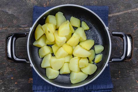 skordalia-recipe-greek-garlic-and-potato-dip-the image