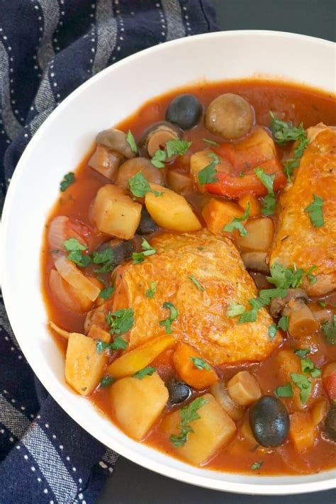 slow-cooker-chicken-cacciatore-with-potatoes-my image