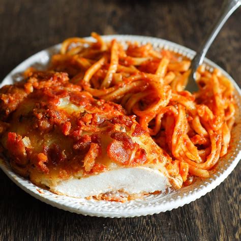 chicken-spaghetti-in-homemade-italian-tomato-sauce image