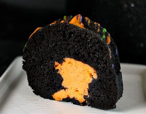 halloween-chocolate-tunnel-cake image