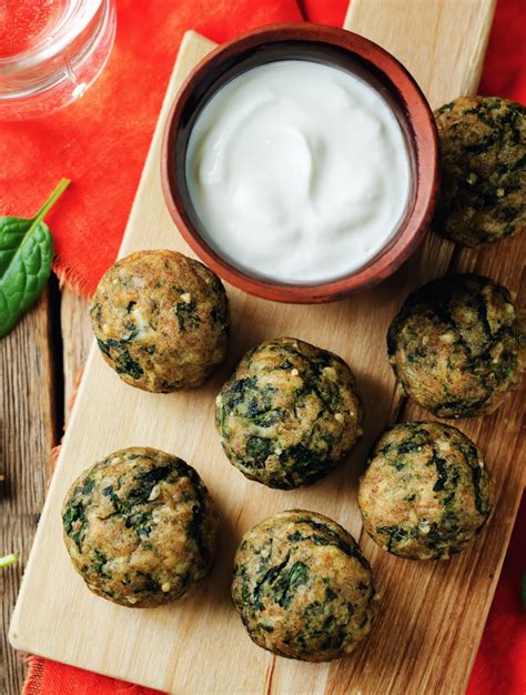 cheese-and-spinach-snack-balls-slimming-world image