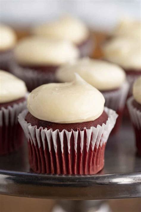 red-velvet-cupcakes-recipe-video-dinner-then image