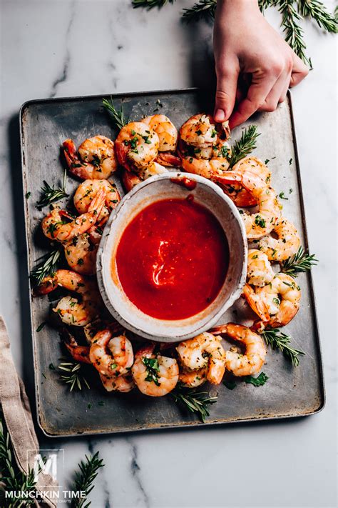 juicy-garlic-shrimp-recipe-christmas-wreath image