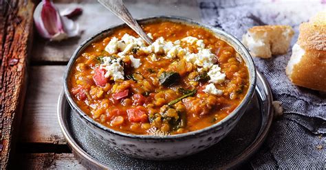 indian-dal-with-spinach-white-cheese-apetina image