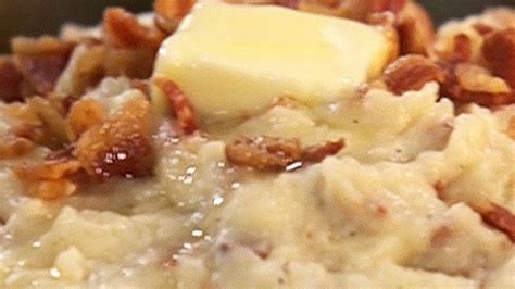 loaded-mashed-potatoes-cheddar-bacon-and-sour image