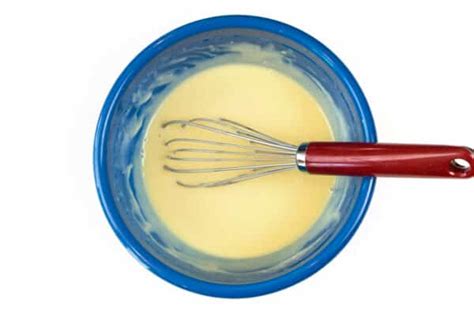 lemon-meringue-pie-with-condensed-milk image