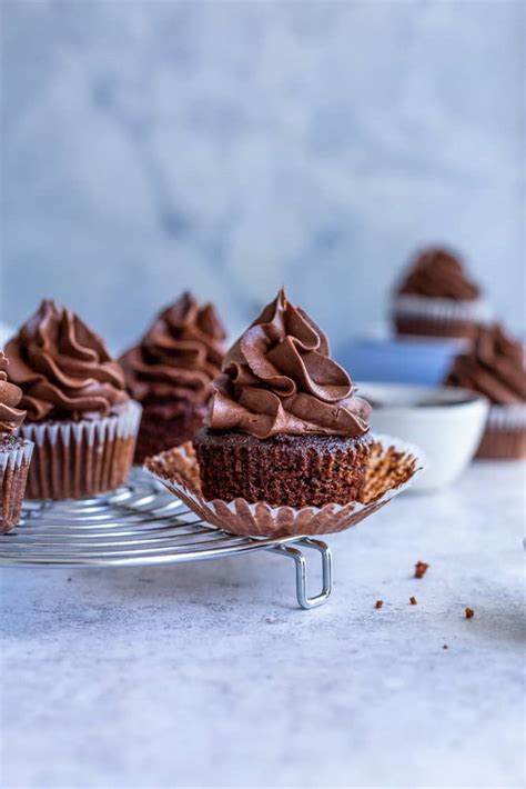 chocolate-filled-cupcakes-with-chocolate-ganache image