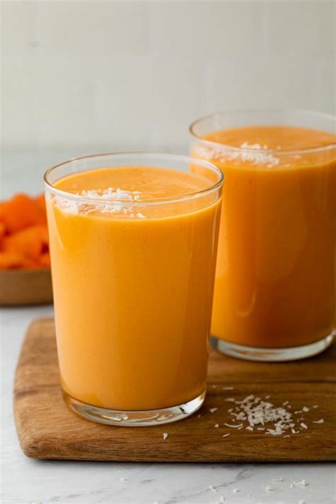 mango-papaya-smoothie-5-ingredients-feelgoodfoodie image