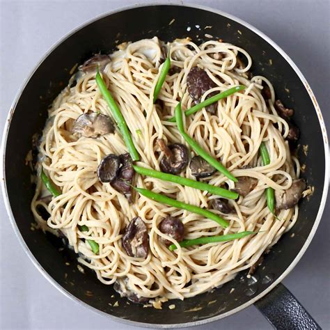 creamy-vegan-miso-pasta-sauce-gf-rhians image