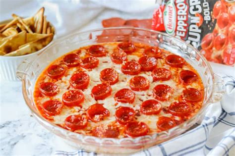 easy-pepperoni-pizza-dip image