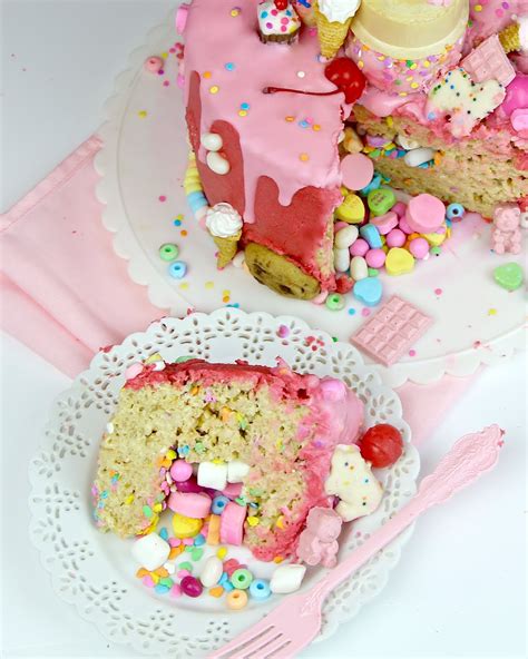 video-ultimate-no-bake-rice-krispies-treat-candy image
