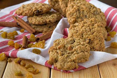 flaxseed-and-oatmeal-cookies-woodland-foods image
