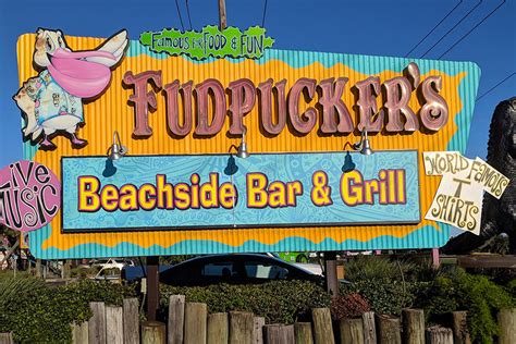 fudpuckers-beachside-bar-and-grill-fudpuckers-destin image